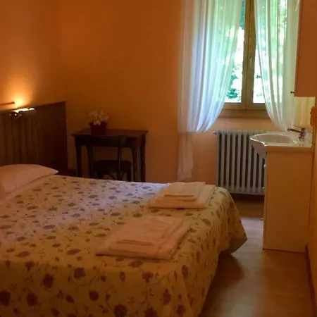 Capanna C.a.o. Hotell *