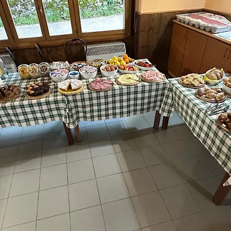 Hotel Capanna C.a.o. Brunate