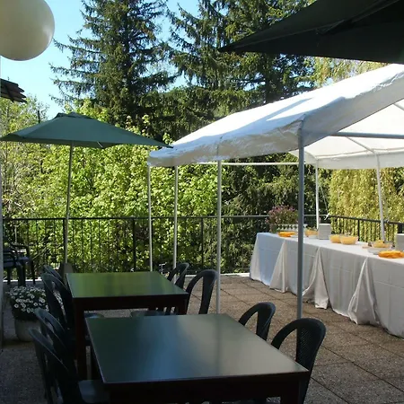 Capanna C.a.o. Hotel *