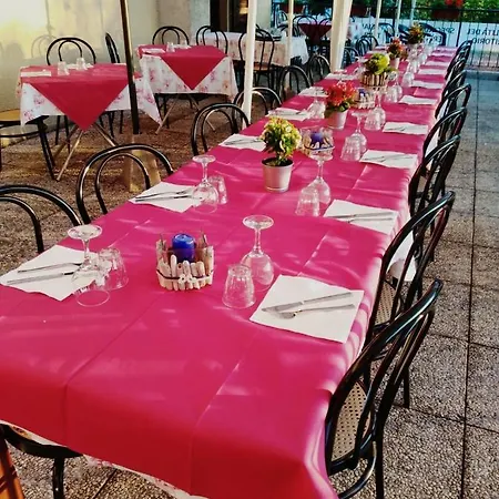 Capanna C.a.o. Hotel *